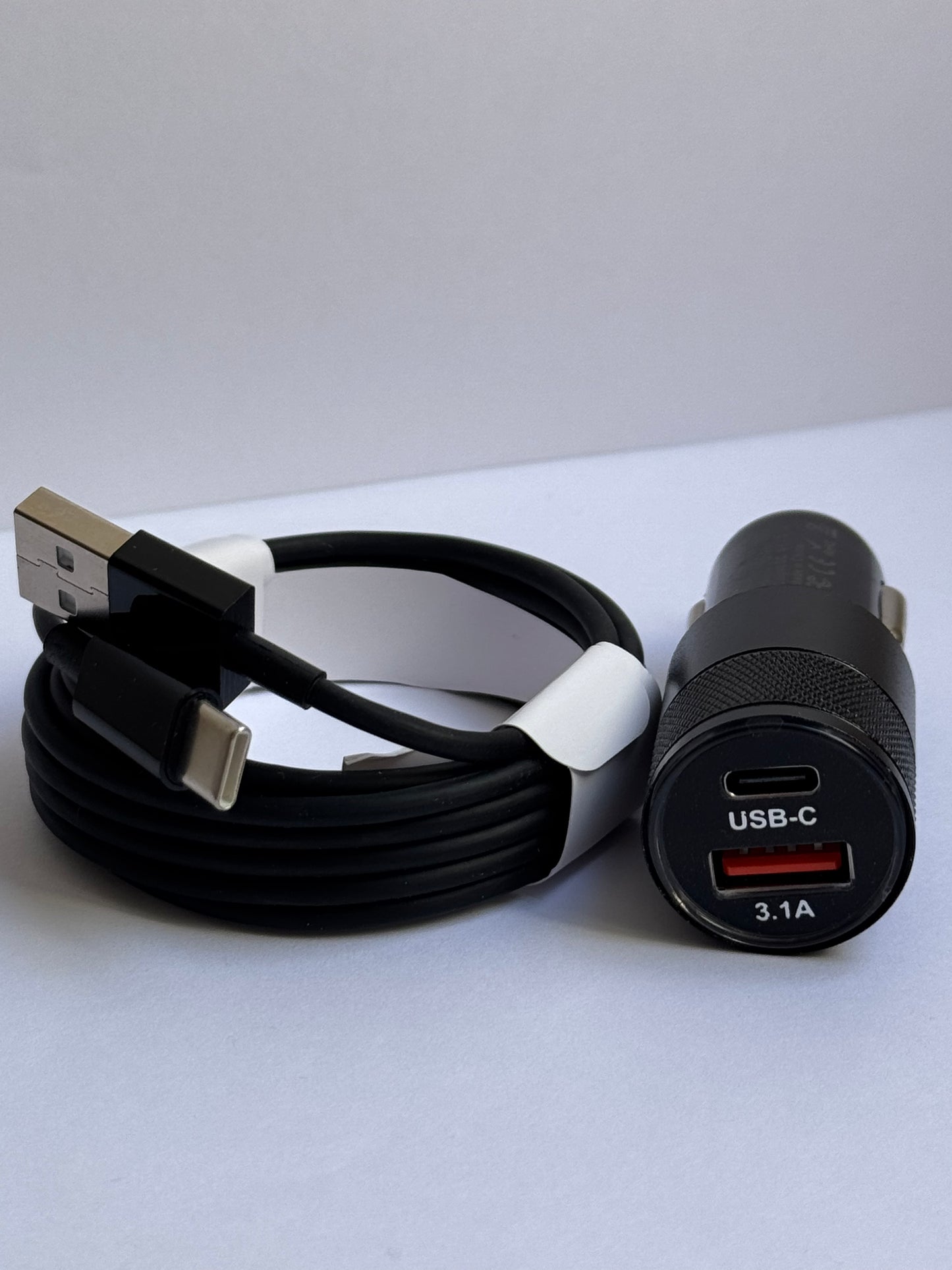 Adaptador C/USB para auto + cable C/usb