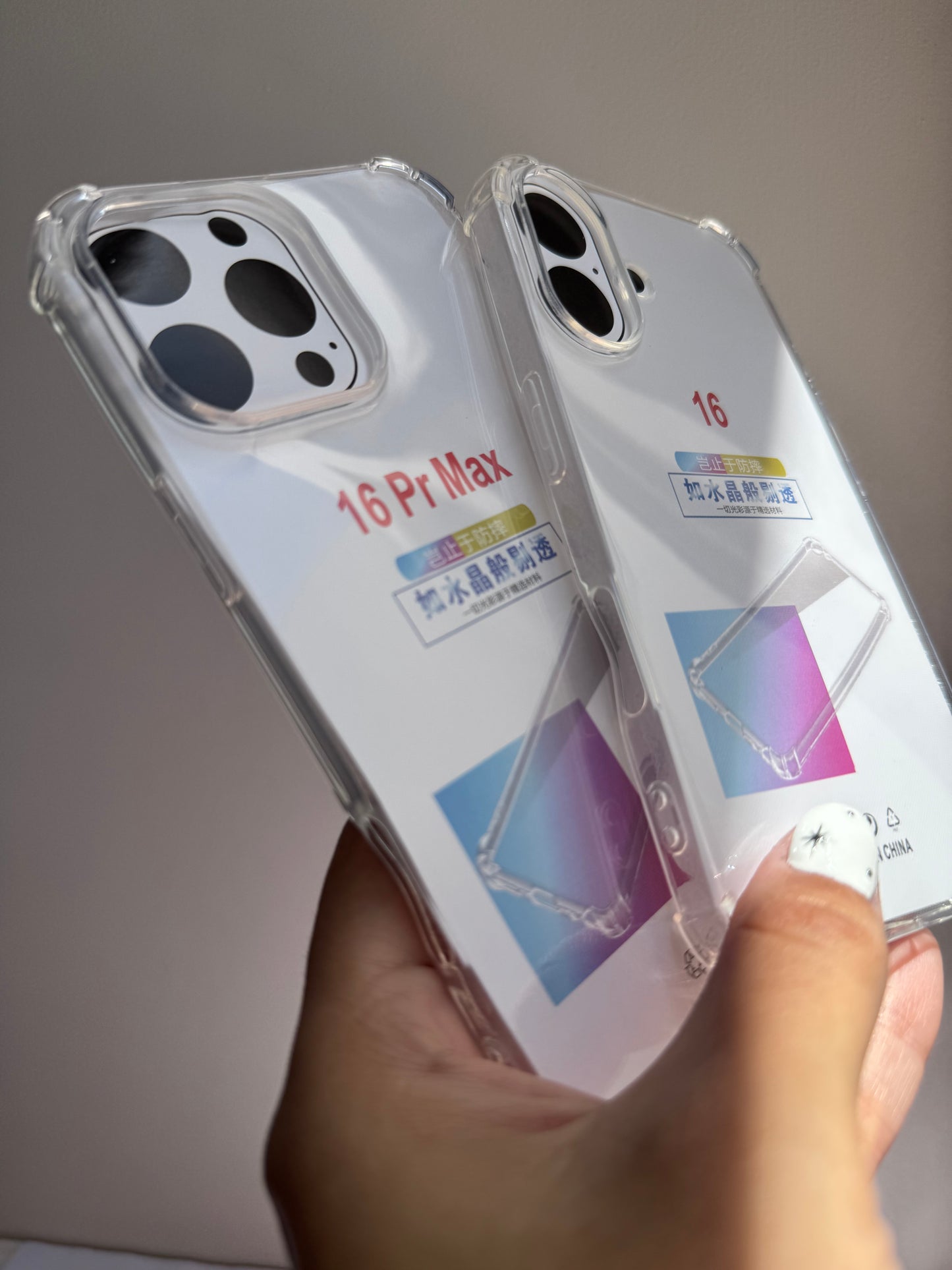 Carcasa transparente borde reforzado: iPhone 16/16ProMax