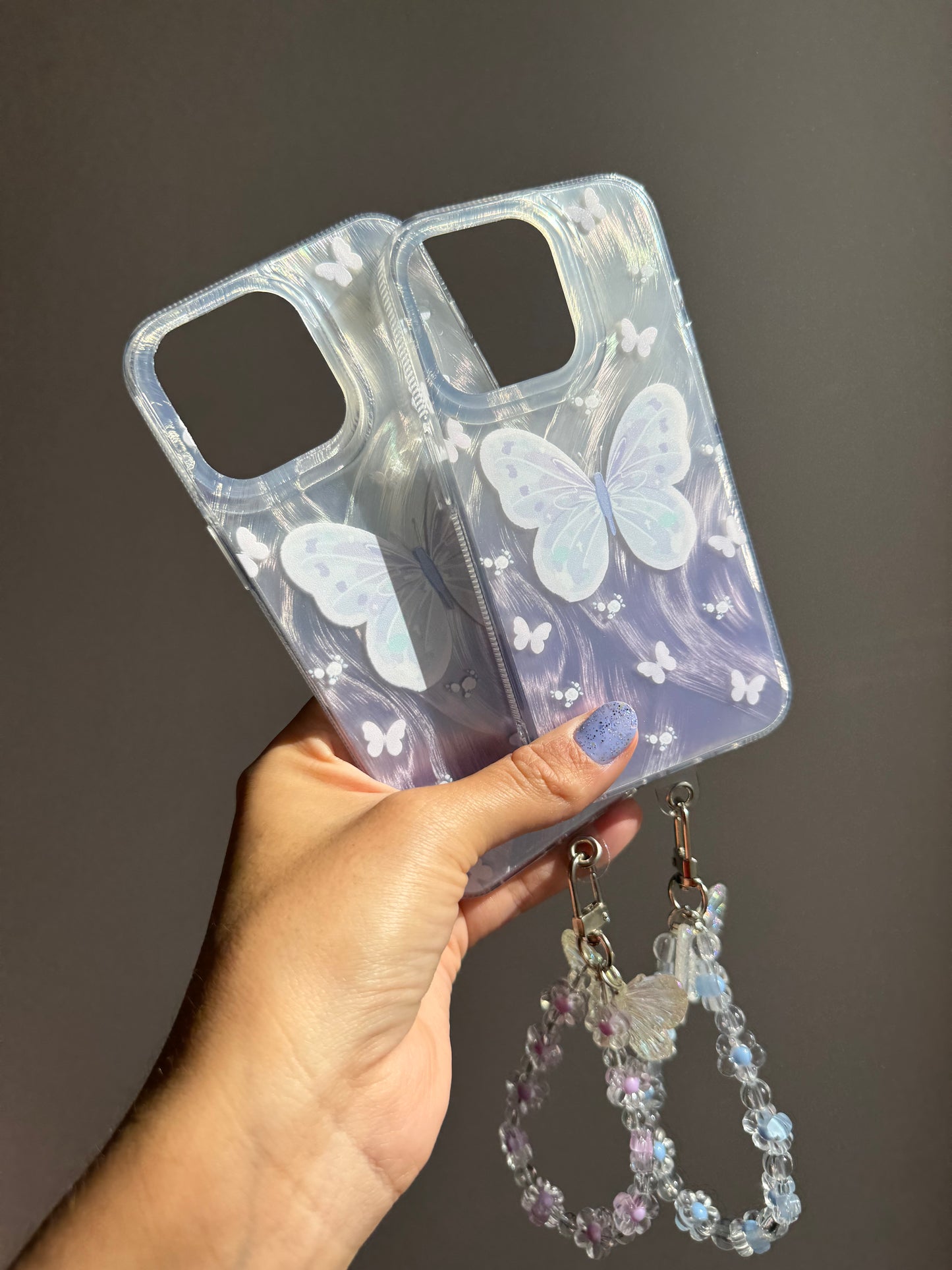 Carcasa 🦋 mariposa tornasol✨ (no incluye accesorios)