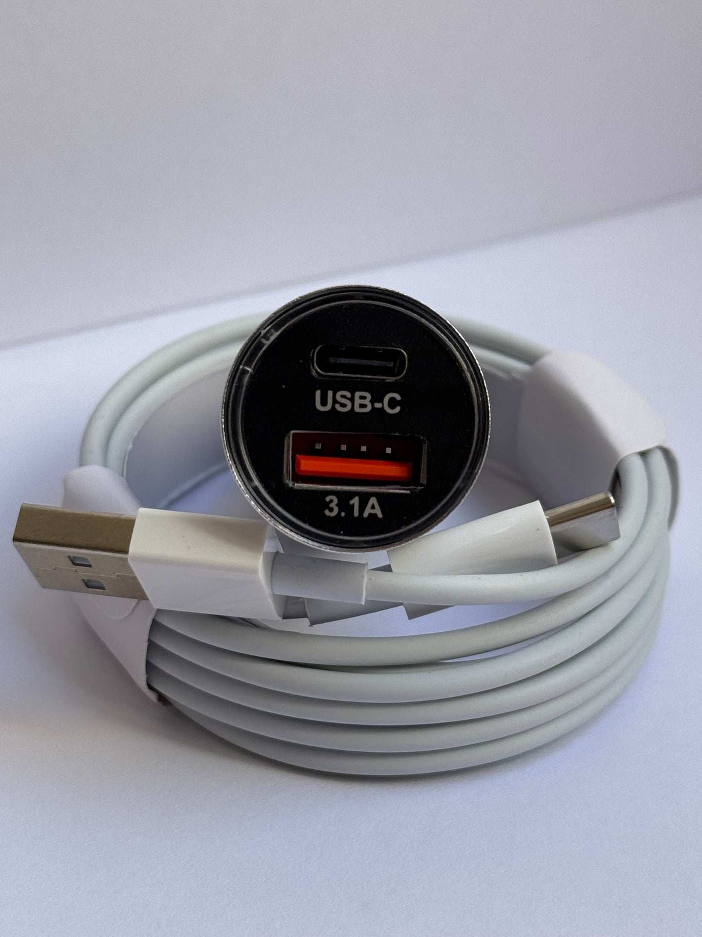 Adaptador C/USB para auto + cable C/usb